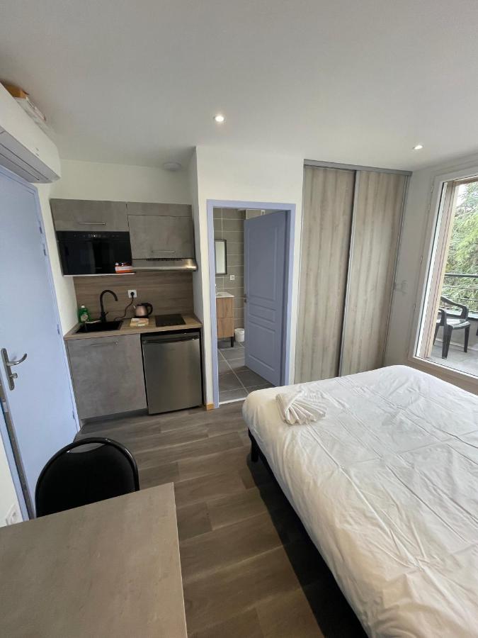 Le Salvador - Appart'Hotel De 18M2 A 44M2 La Talaudiere Exteriér fotografie