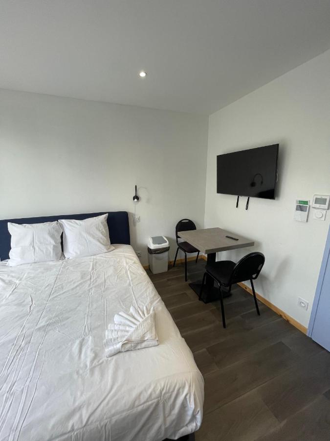 Le Salvador - Appart'Hotel De 18M2 A 44M2 La Talaudiere Exteriér fotografie