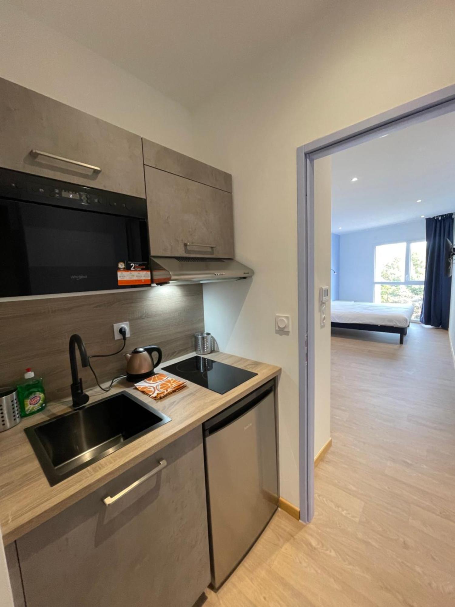 Le Salvador - Appart'Hotel De 18M2 A 44M2 La Talaudiere Exteriér fotografie