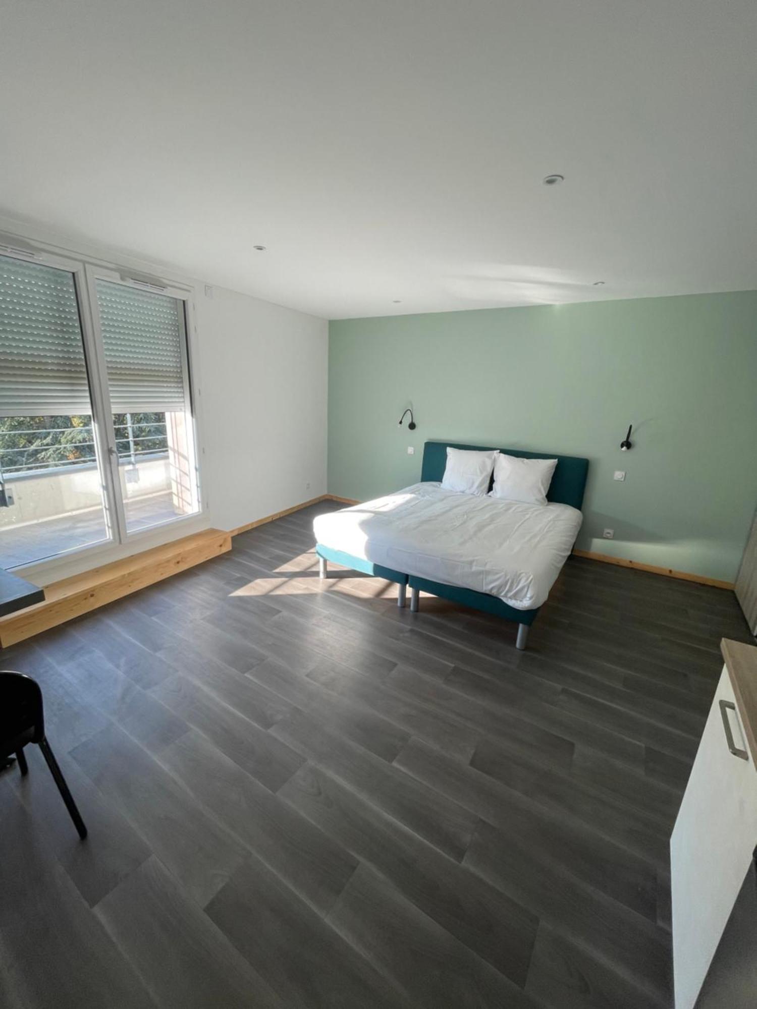 Le Salvador - Appart'Hotel De 18M2 A 44M2 La Talaudiere Exteriér fotografie