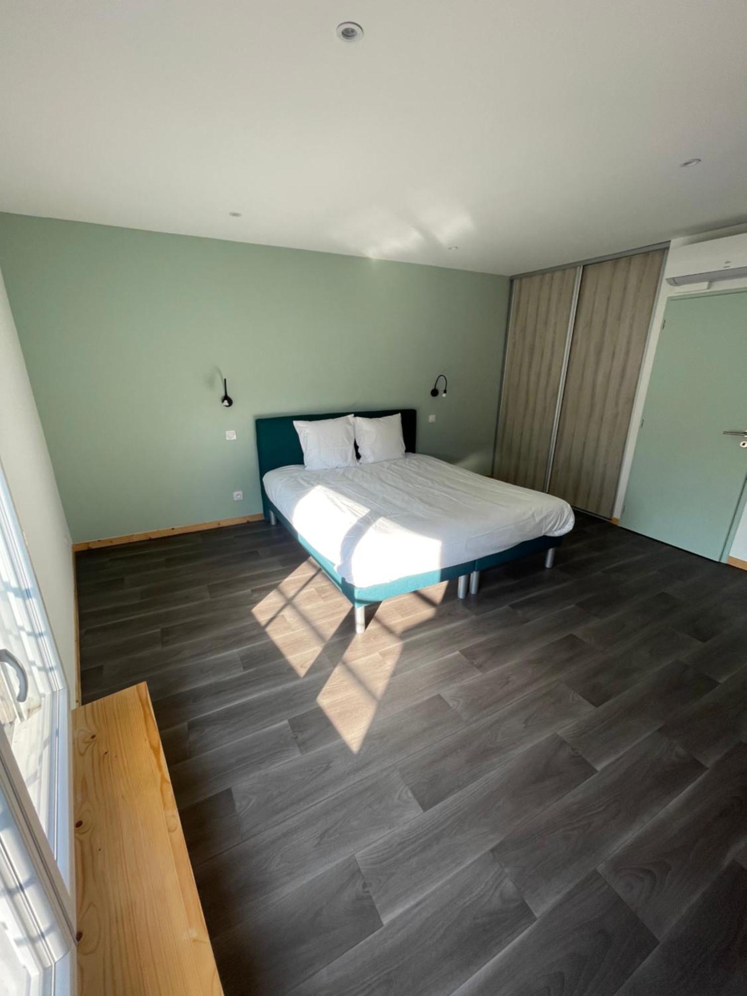 Le Salvador - Appart'Hotel De 18M2 A 44M2 La Talaudiere Exteriér fotografie