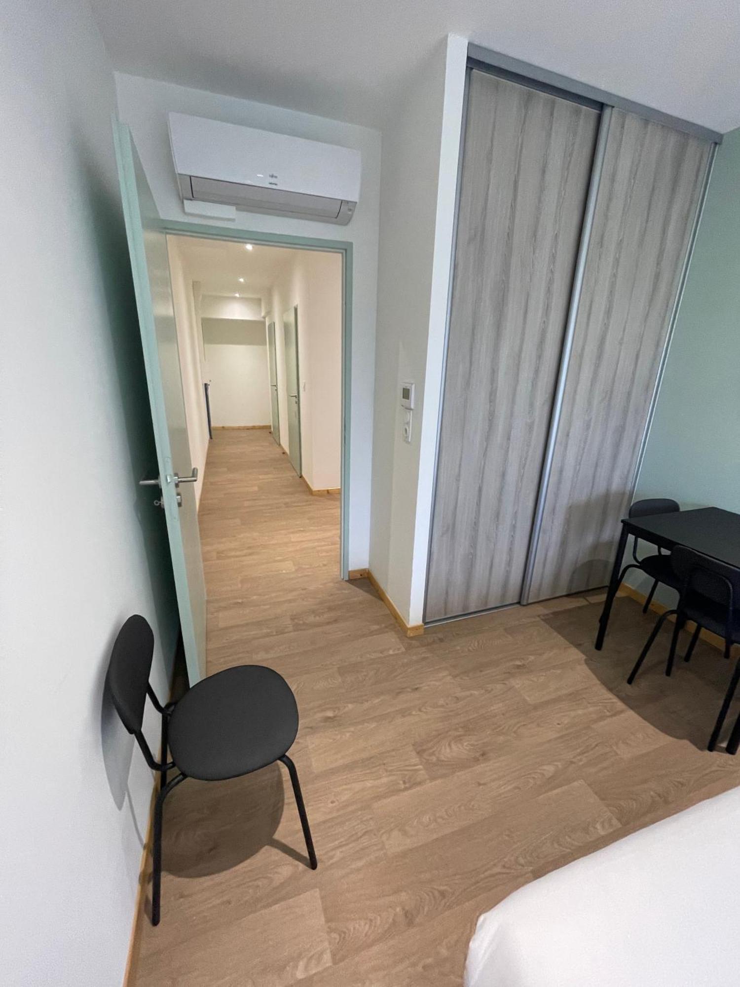 Le Salvador - Appart'Hotel De 18M2 A 44M2 La Talaudiere Exteriér fotografie